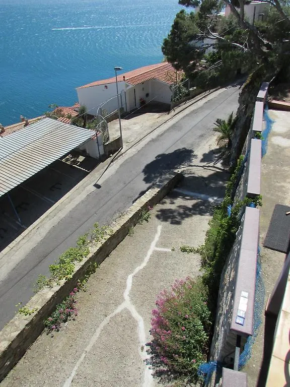 Escapade 1 Apartment Roses 0*,  Spain